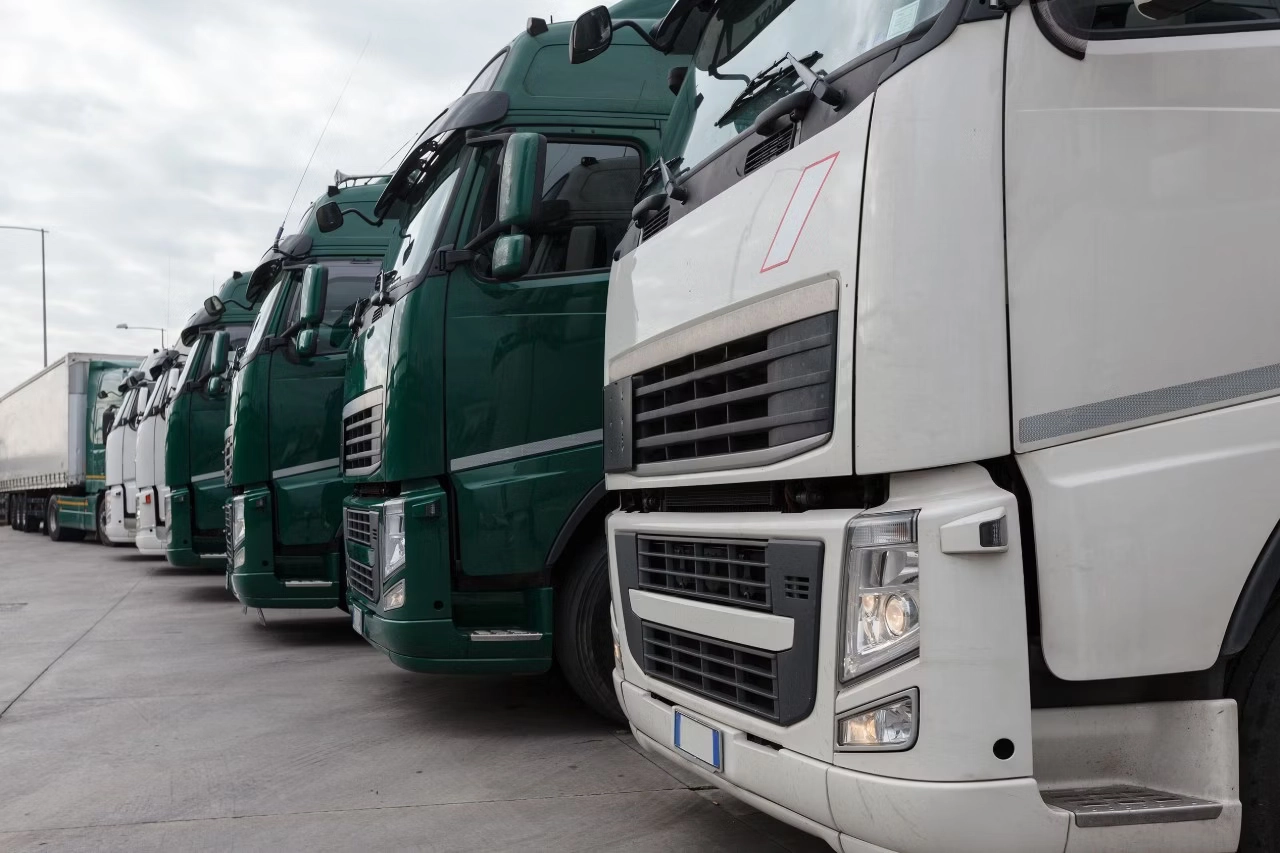 Fleet Management and Commercial Insurance: How Smart Vehicles Affect Risk