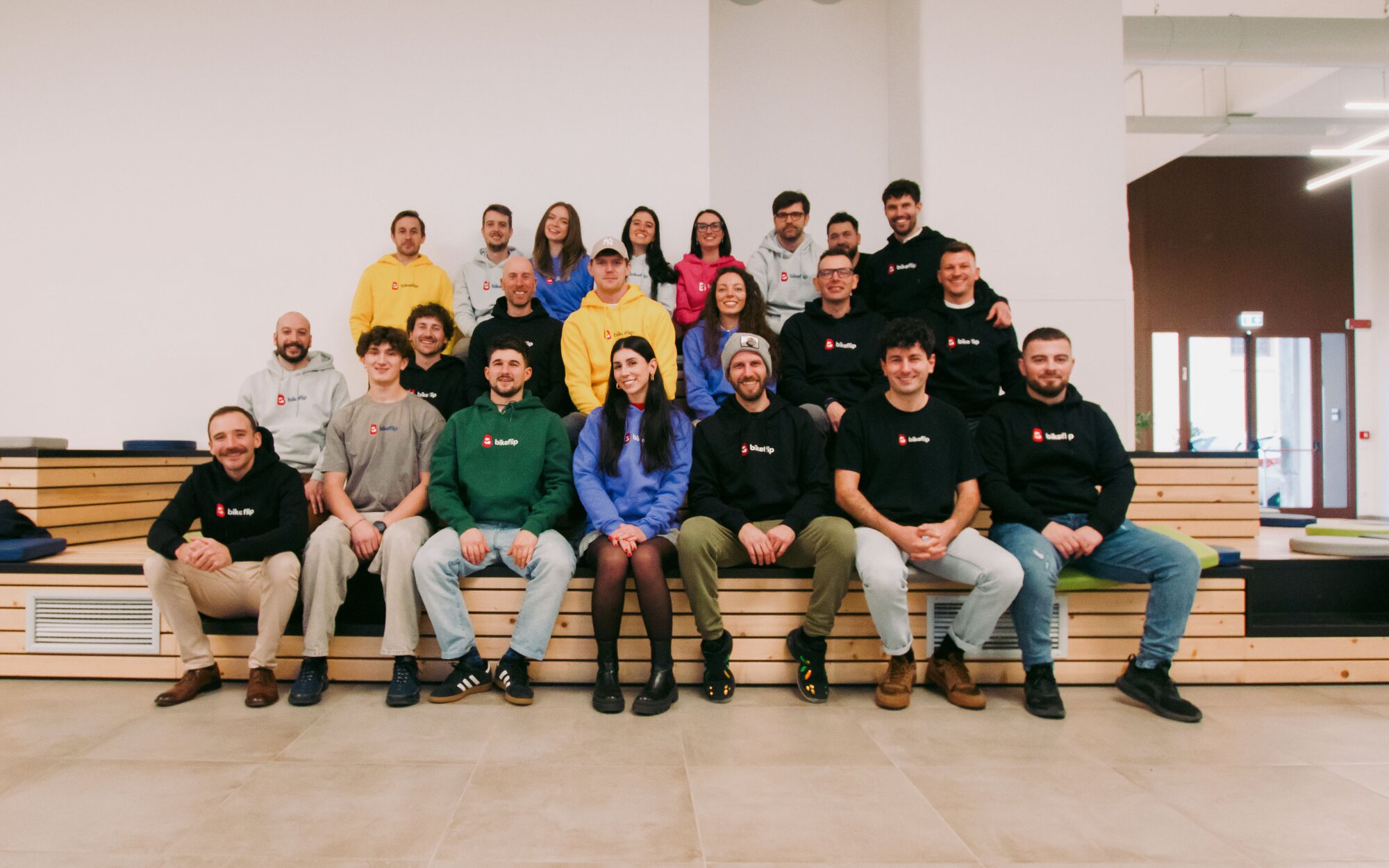 Team photo 04