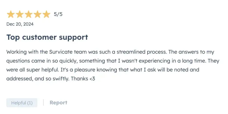 User review of Survicate highlighting the top support.