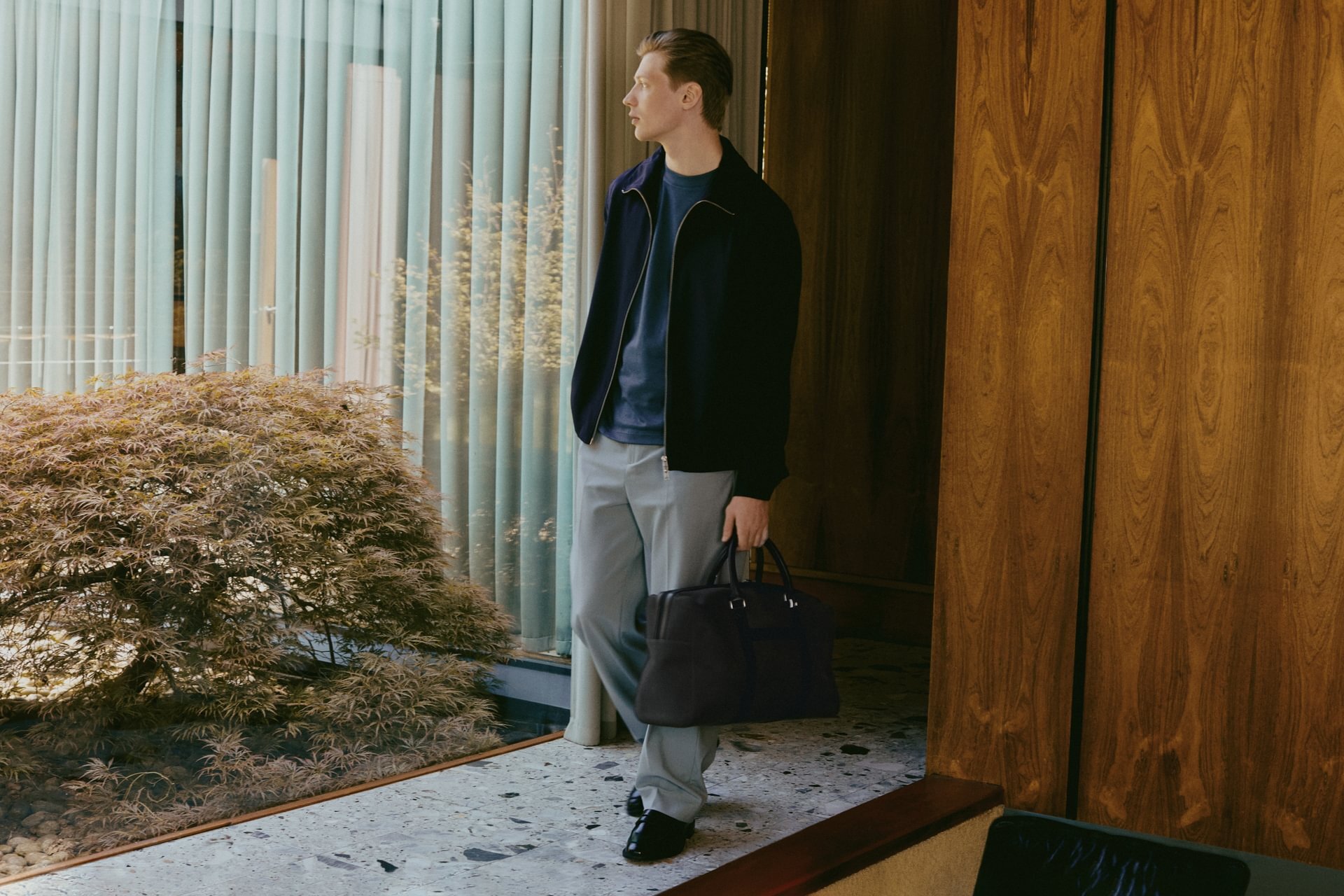 Guide to personal item restrictions on U.S. airlines