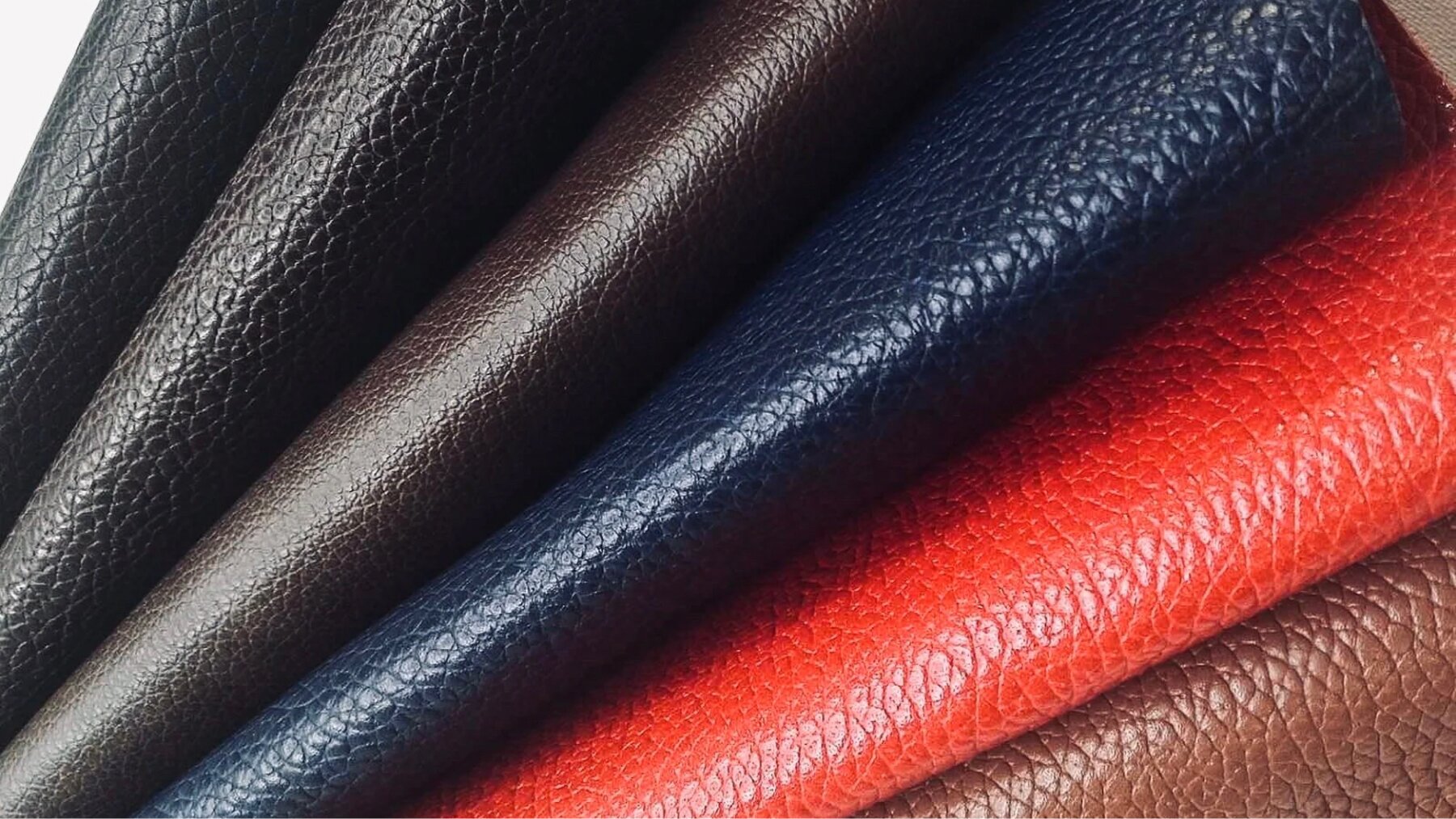 Pebbled leather: Textured to perfection