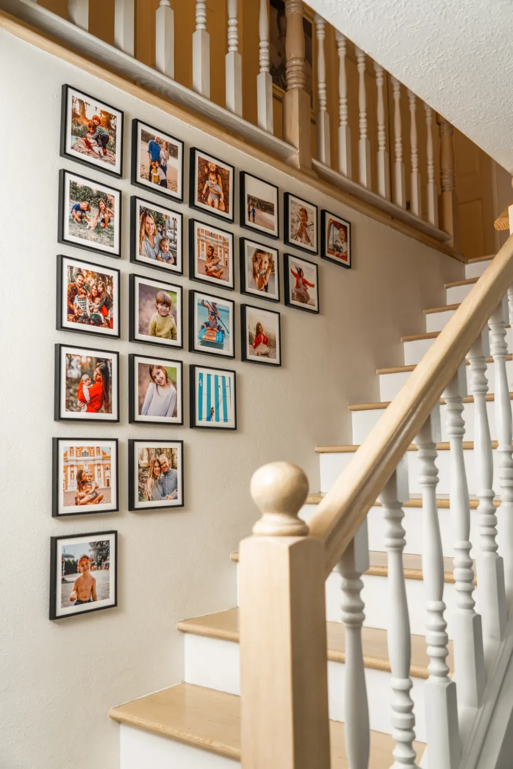 What to Hang on Staircase Wall: Inspiring Ideas