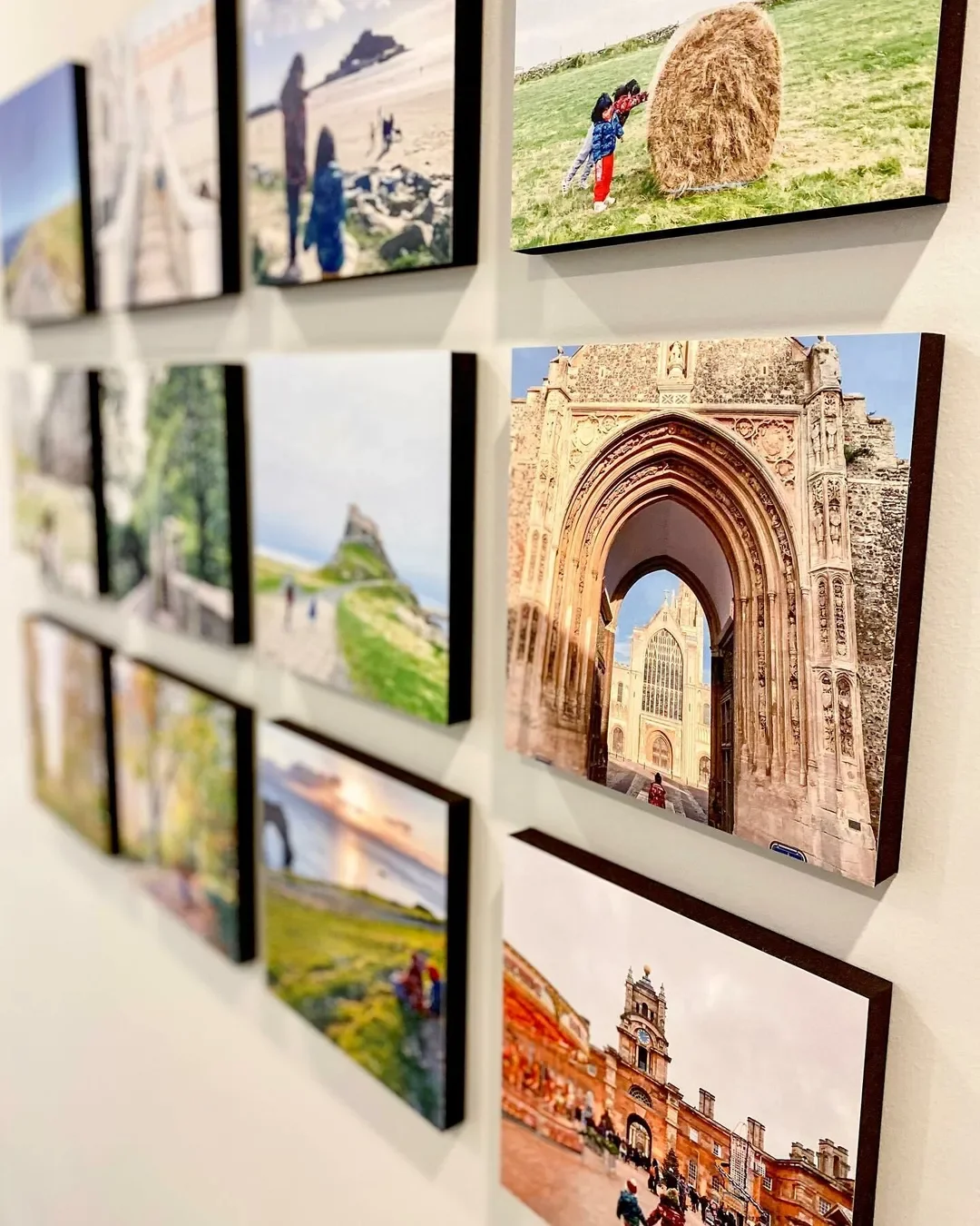 What is Stretched Canvas? Discover with Mixtiles