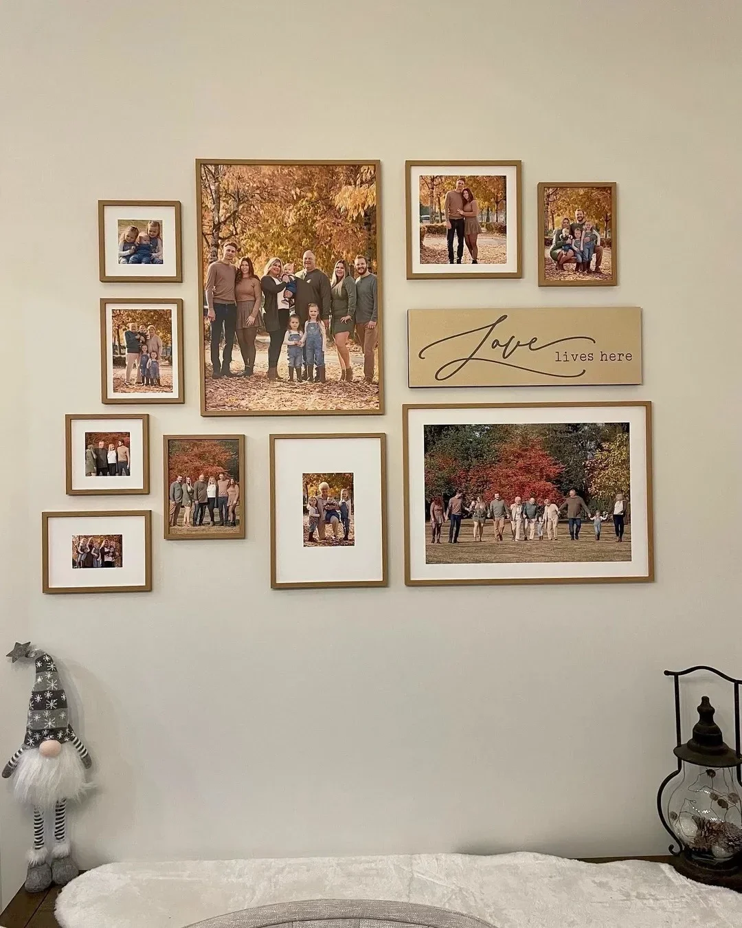 Gallery Wall Family Photos: Designer Ideas in Minutes