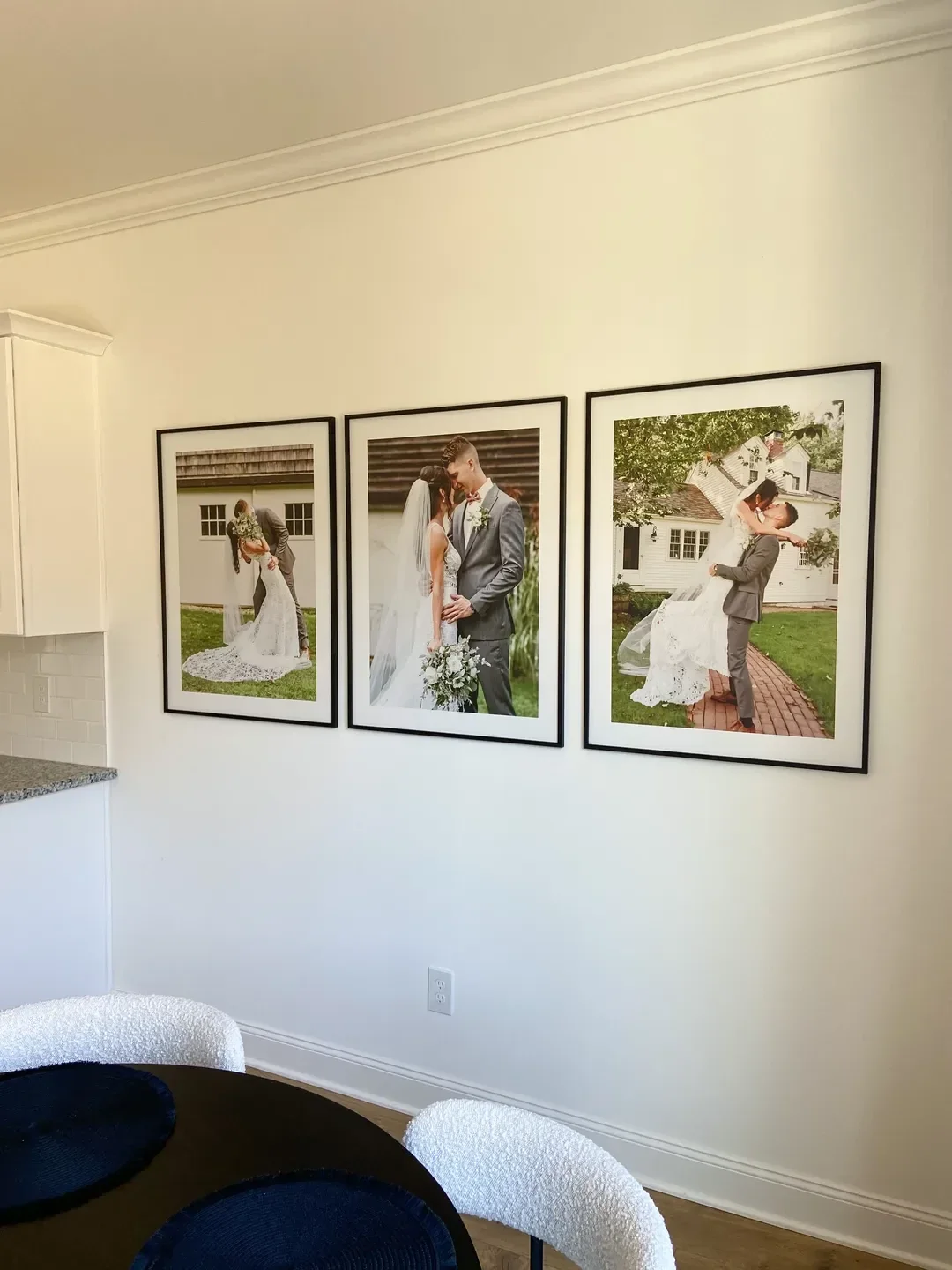 Gallery Wall Layout 3 Frames: 7 Stylish Arrangements