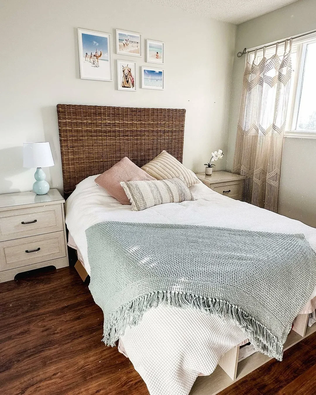Canvas Above Bed Ideas: Stylish Layouts for Your Space