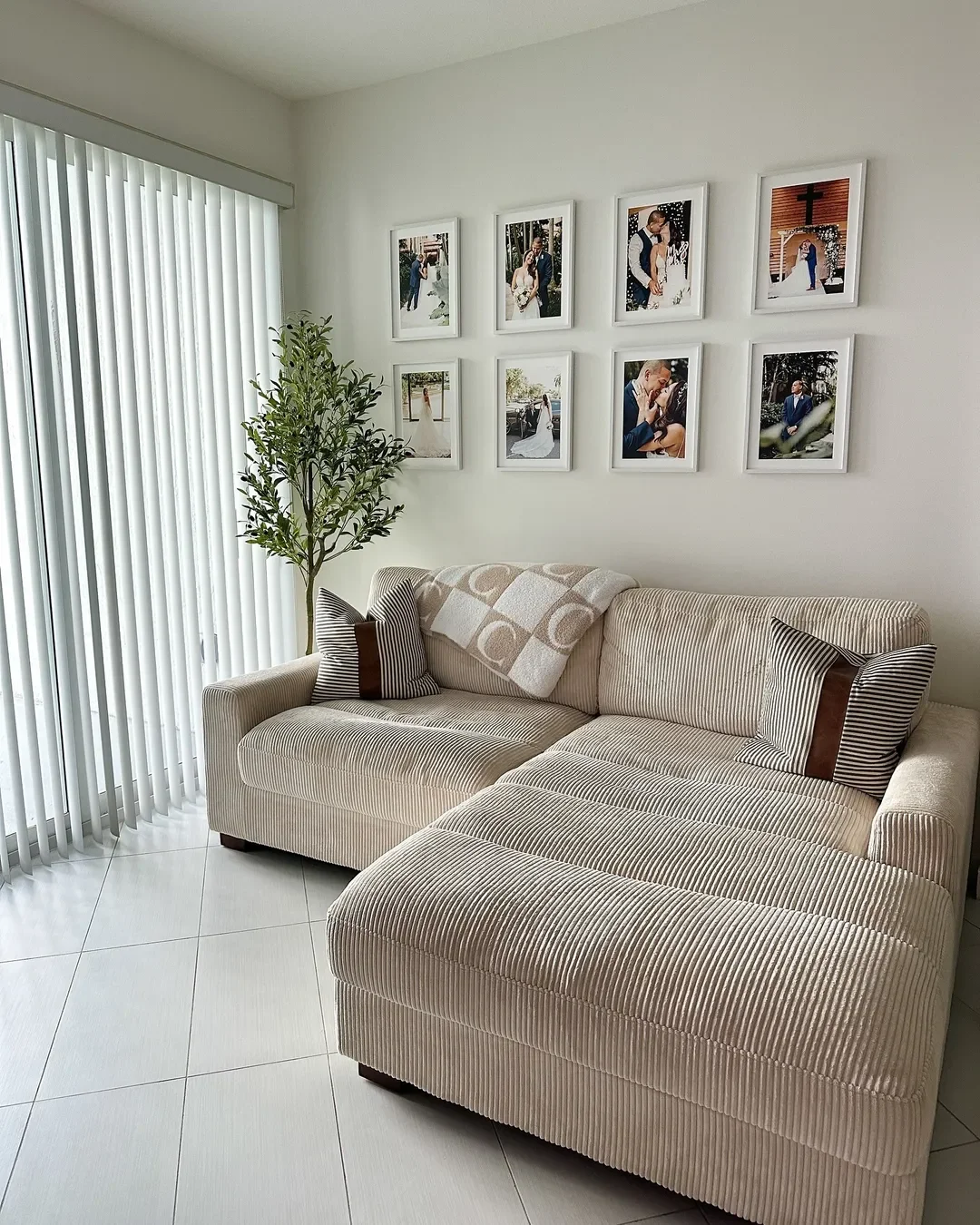 Small Apartment Wall Decor: Renter-Friendly Tips