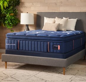 stearns & foster mattress image