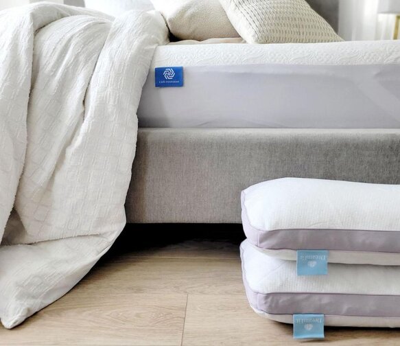 mattress protector on mattress