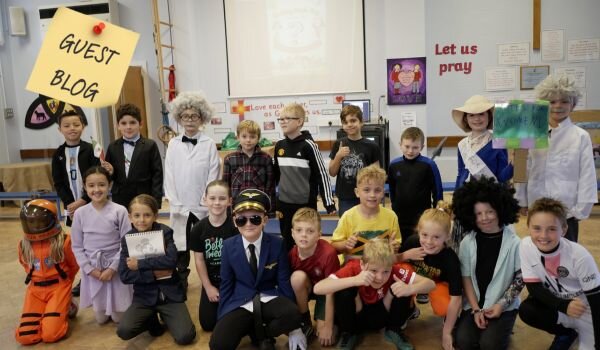 Amazing People dress up day