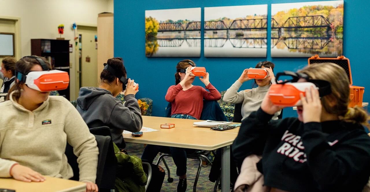 High School students doing a VR exercise