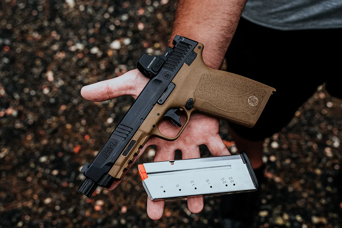 S&W M&P 5.7 FDE