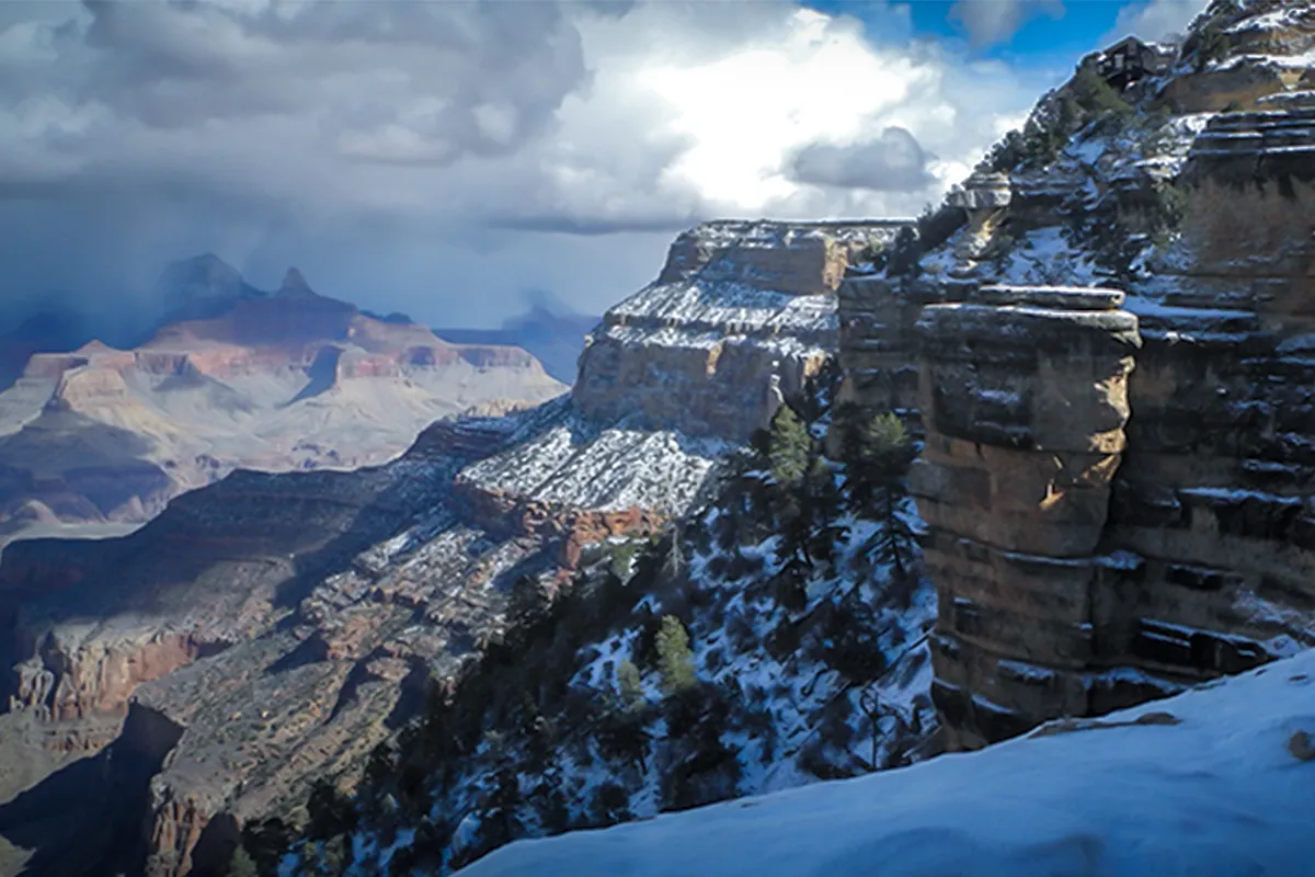 3 American Outdoor Hot Spots You Have to Visit Before Winter Ends