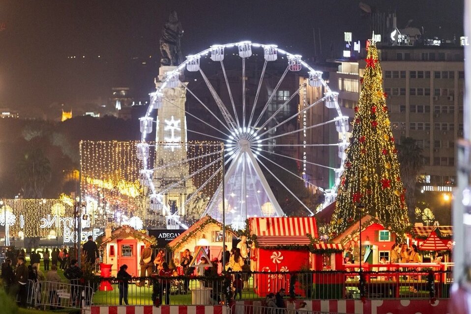 Wonderland Lisboa ferris wheel, Lisbon