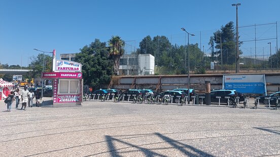 [Lisbon] Departures T1 Taxi