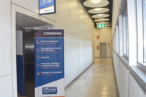 Luggage storage at terminal 4 of Madrid Airport
