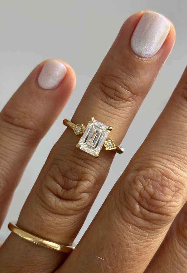 Emerald diamond vintage engagement ring in yellow gold Athira