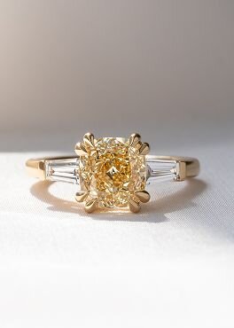 Yellow Cushion Kenzo - 2.70ct