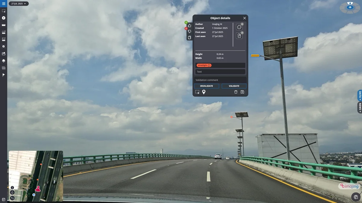 imajnet Gecko: streetlight detected along a viaduct with its height and width in the object details