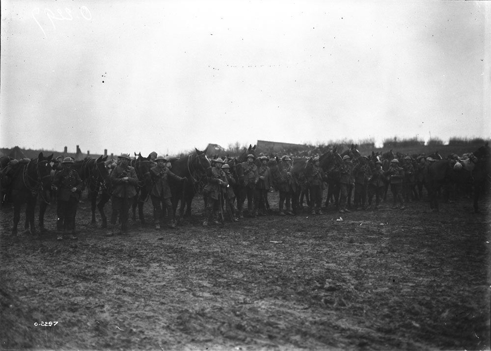 The Canadian Commander Who Received a Victoria Cross for Heroics in ...