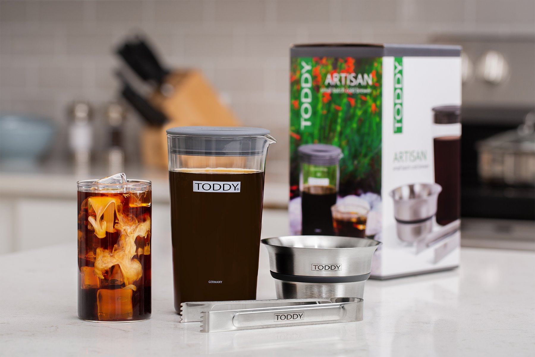 Curated visual reference: Cold Brew Enthusiast Reference: Toddy Hosting Better Cold Brew Session For Coffee Enthusiasts