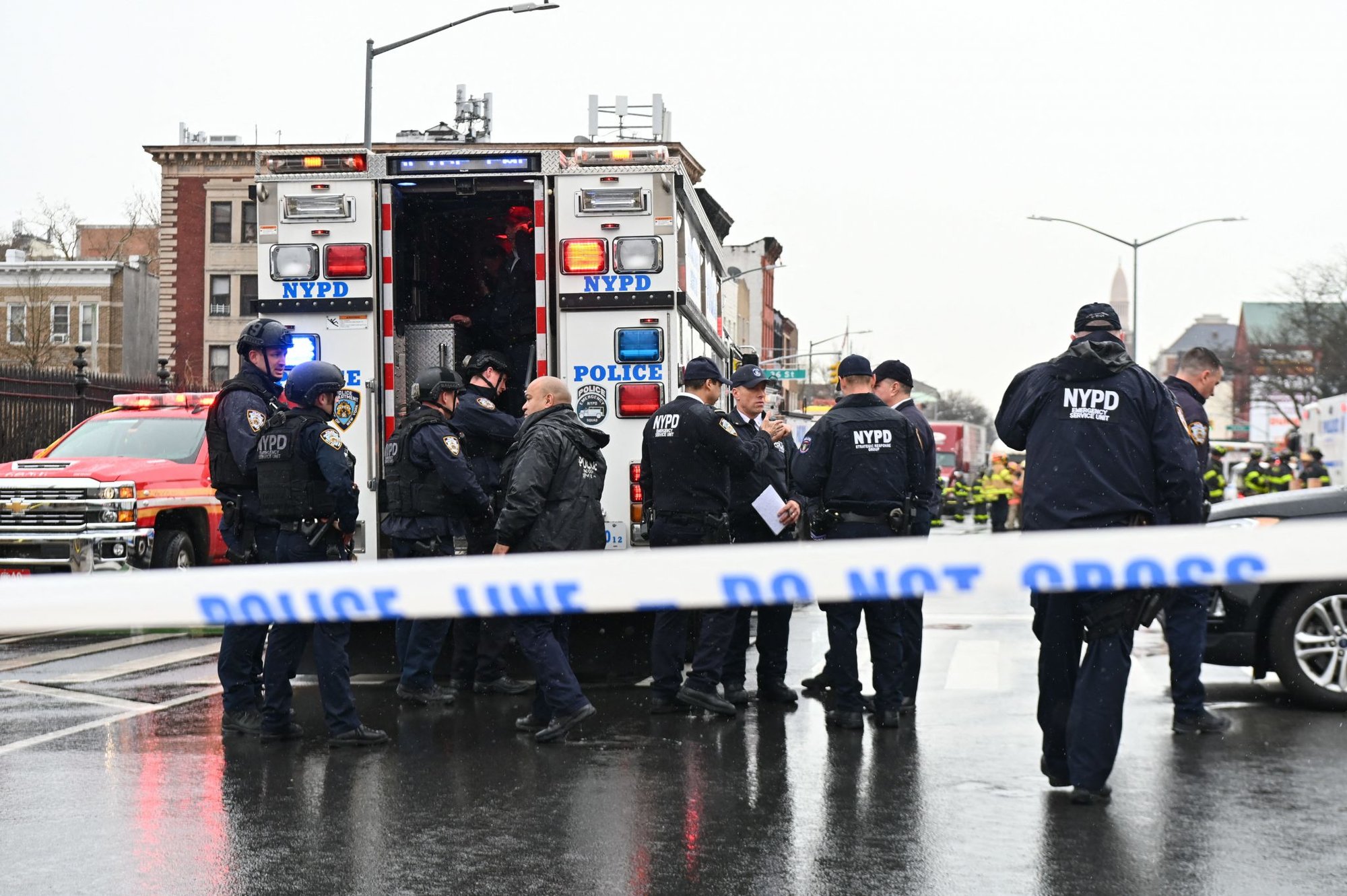New York Investigators Name ‘Person of Interest’ in Brooklyn Subway ...