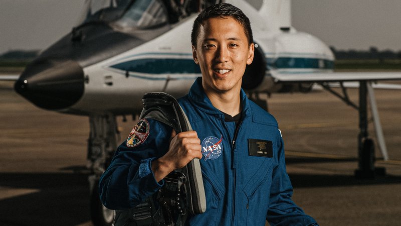 How Tragedy Motivated Jonny Kim to Become a SEAL, a Doctor, and an ...