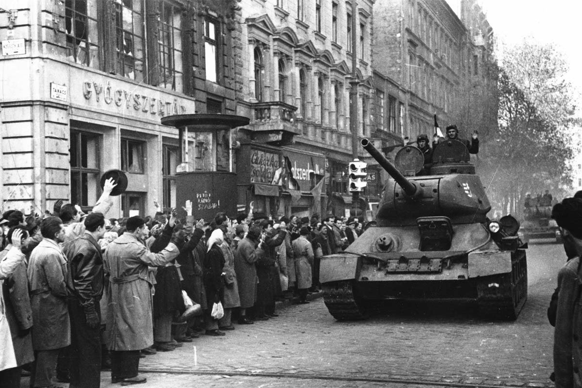 The 1956 Hungarian Revolution and the Russian Tanks That Crushed It ...