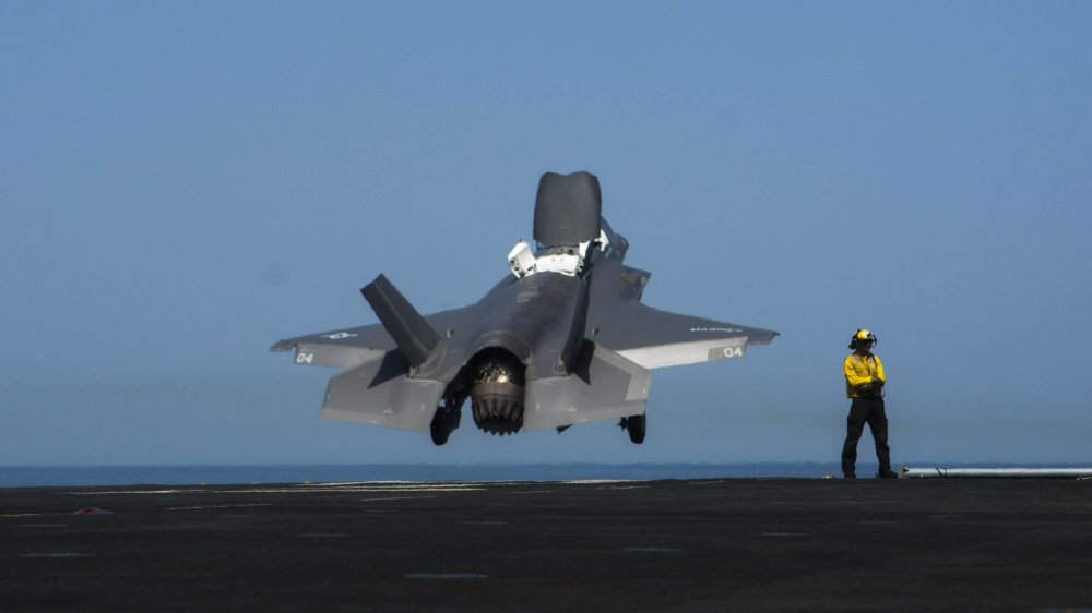 Marine Corps F-35B Crashes After Colliding With Tanker Over Southern ...