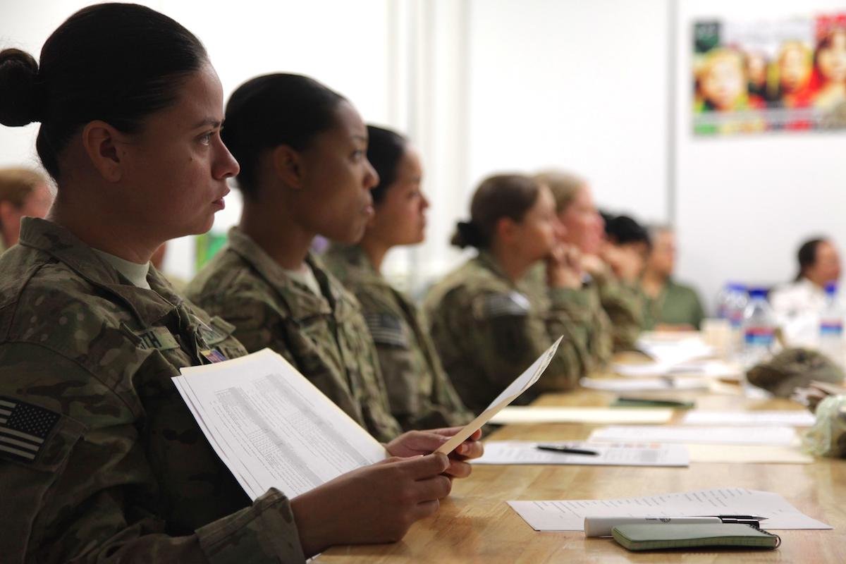 Should Women Be Drafted? Congress Is Closer Than Ever To Saying Yes