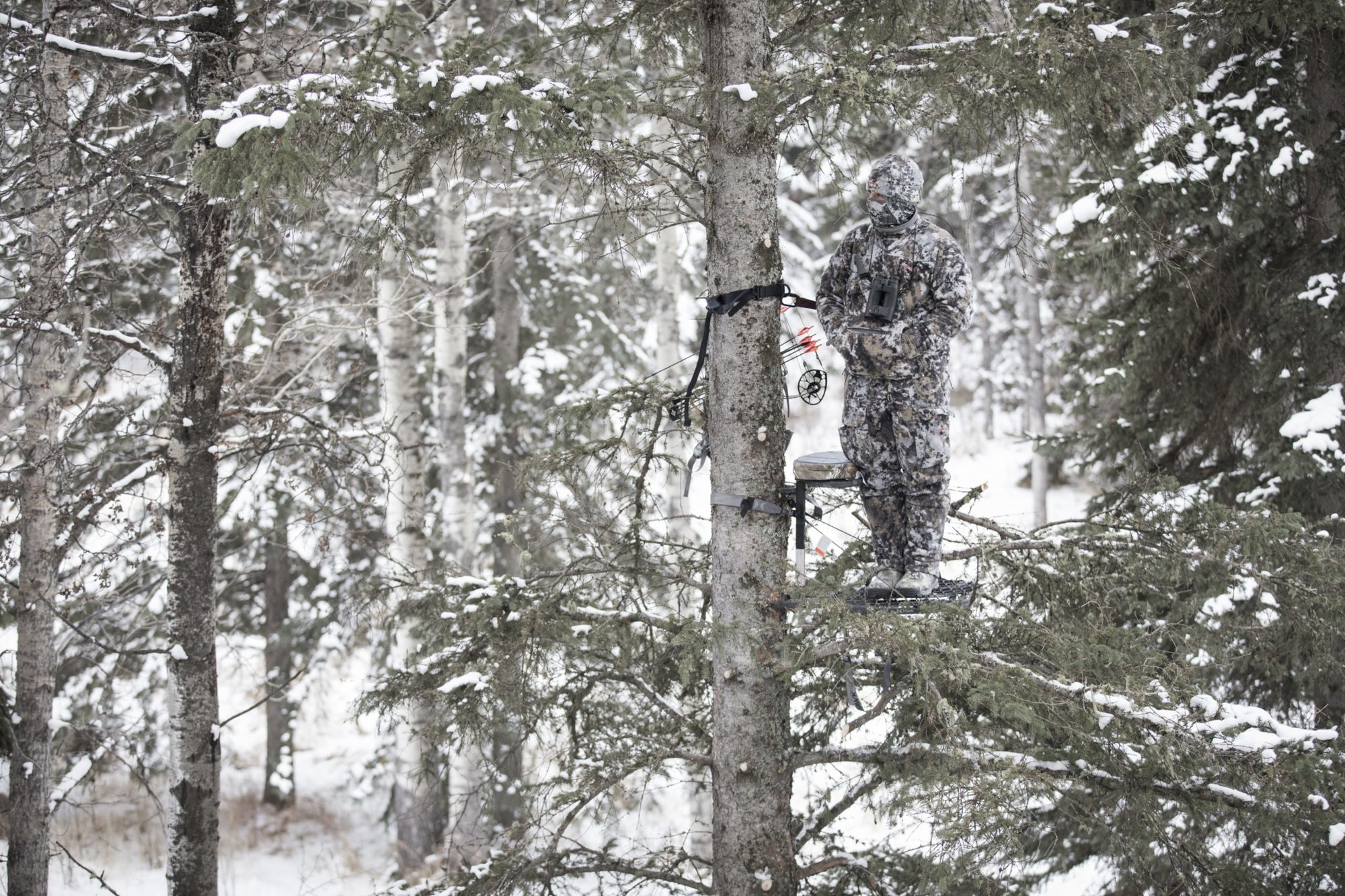 Sitka’s Fanatic Jacket and Bib The Ultimate Cold Weather Whitetail Hunting Outlayer System