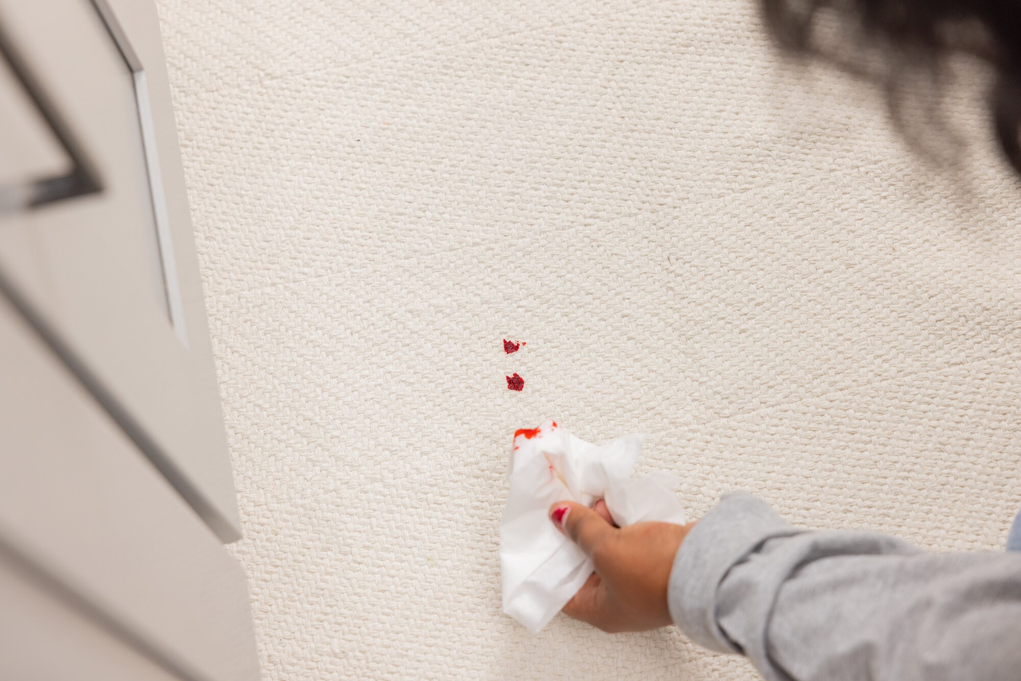 How to Remove Blood Stains from Clothes, Couches & Carpet - Truly Free Home