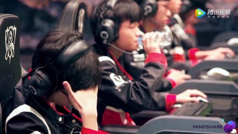 KFC China campaign turns Colonel Sanders into esports analyst