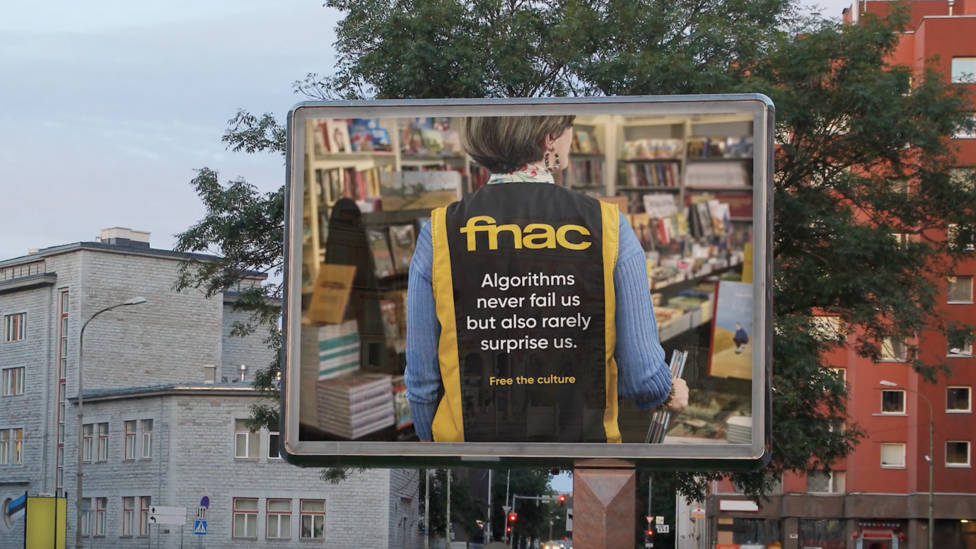 Retailer rails against recommendations with horizon-broadening ads