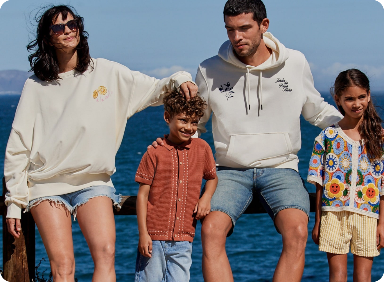 Vitrine de mode présentant l'élégance sans effort et le confort quotidien