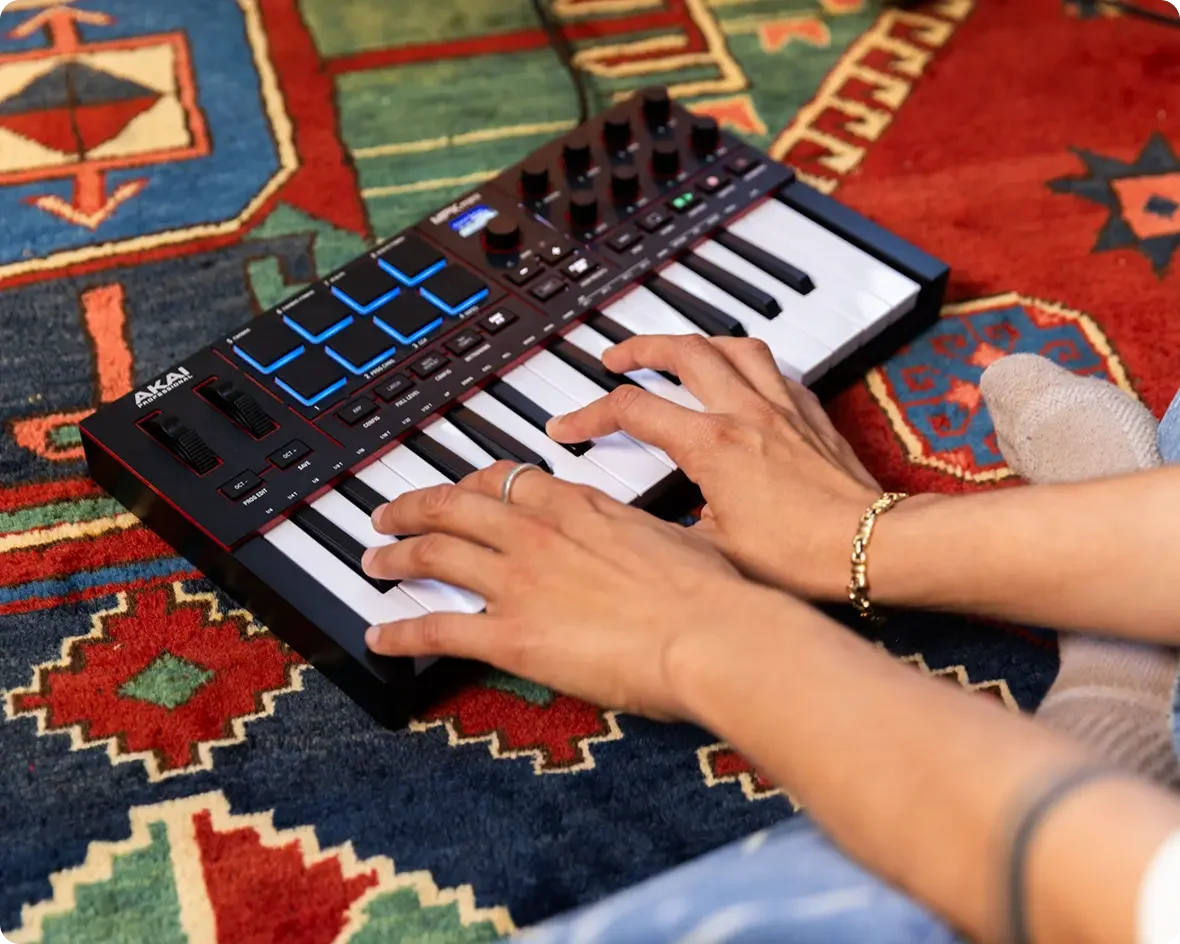 Akai Professional MPK Mini IV MIDI Keyboard Controller - Black