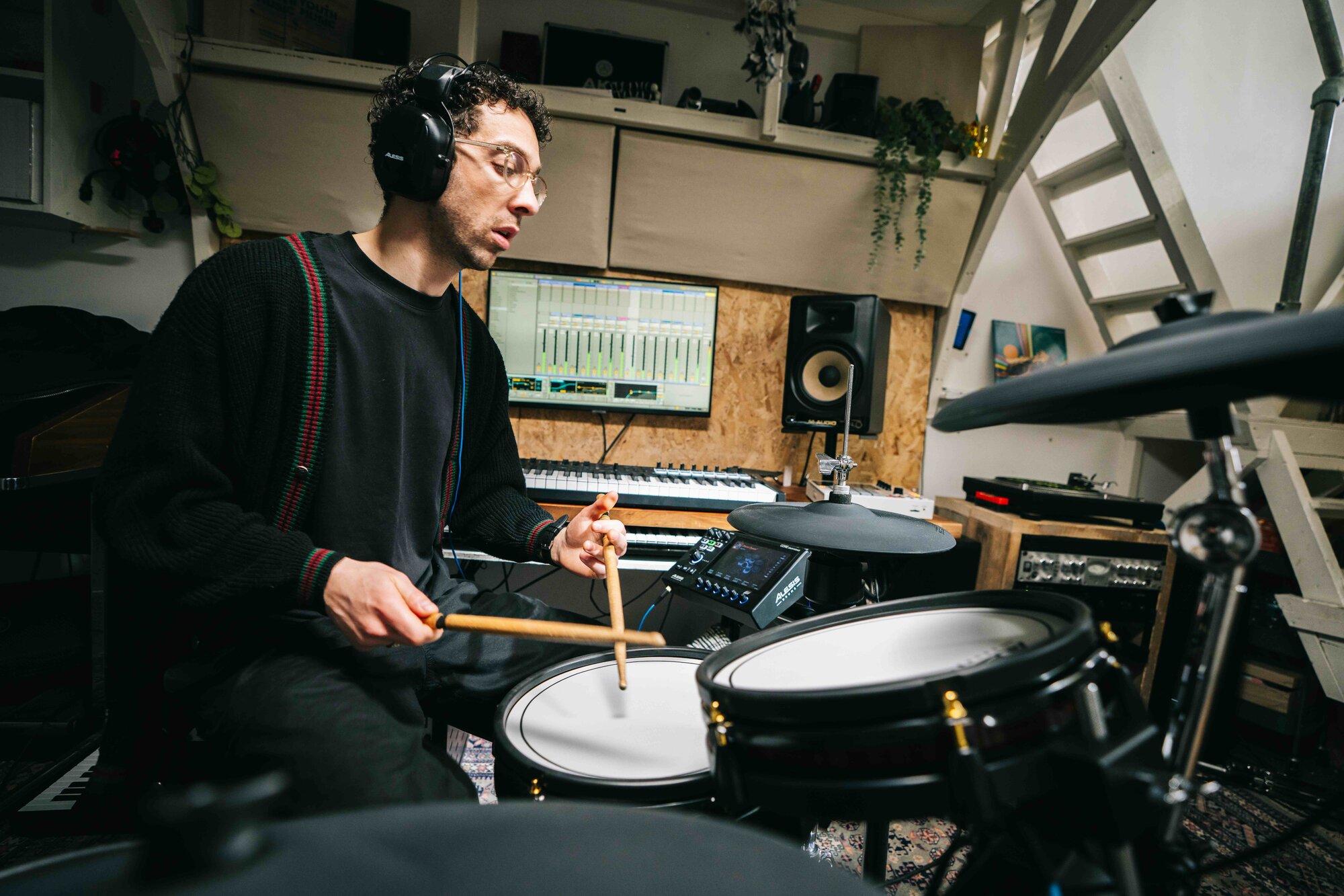 The Experts’ Guide to Gigging with Electronic Drums