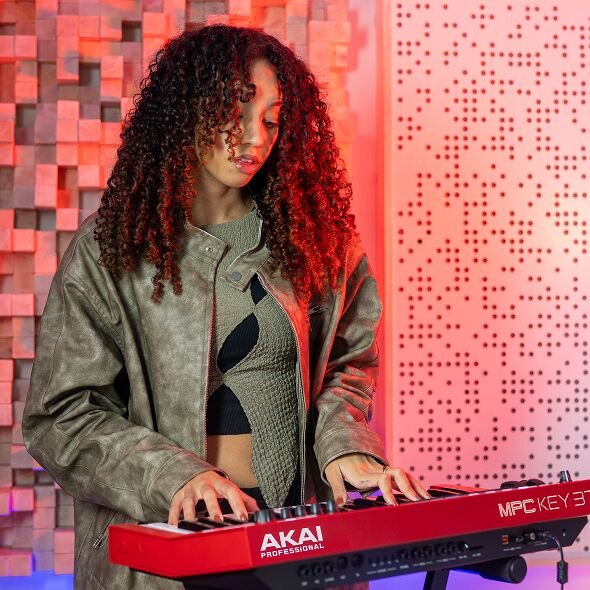 MPC Key 37 | Akai Professional | Akai Pro