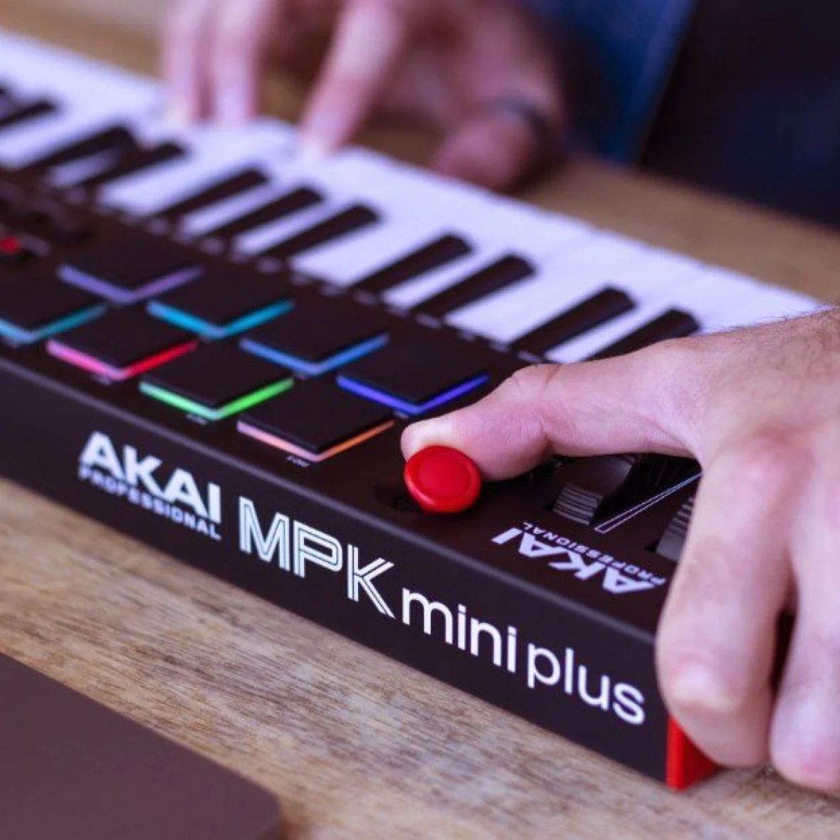MPK MINI PLUS | Akai Professional