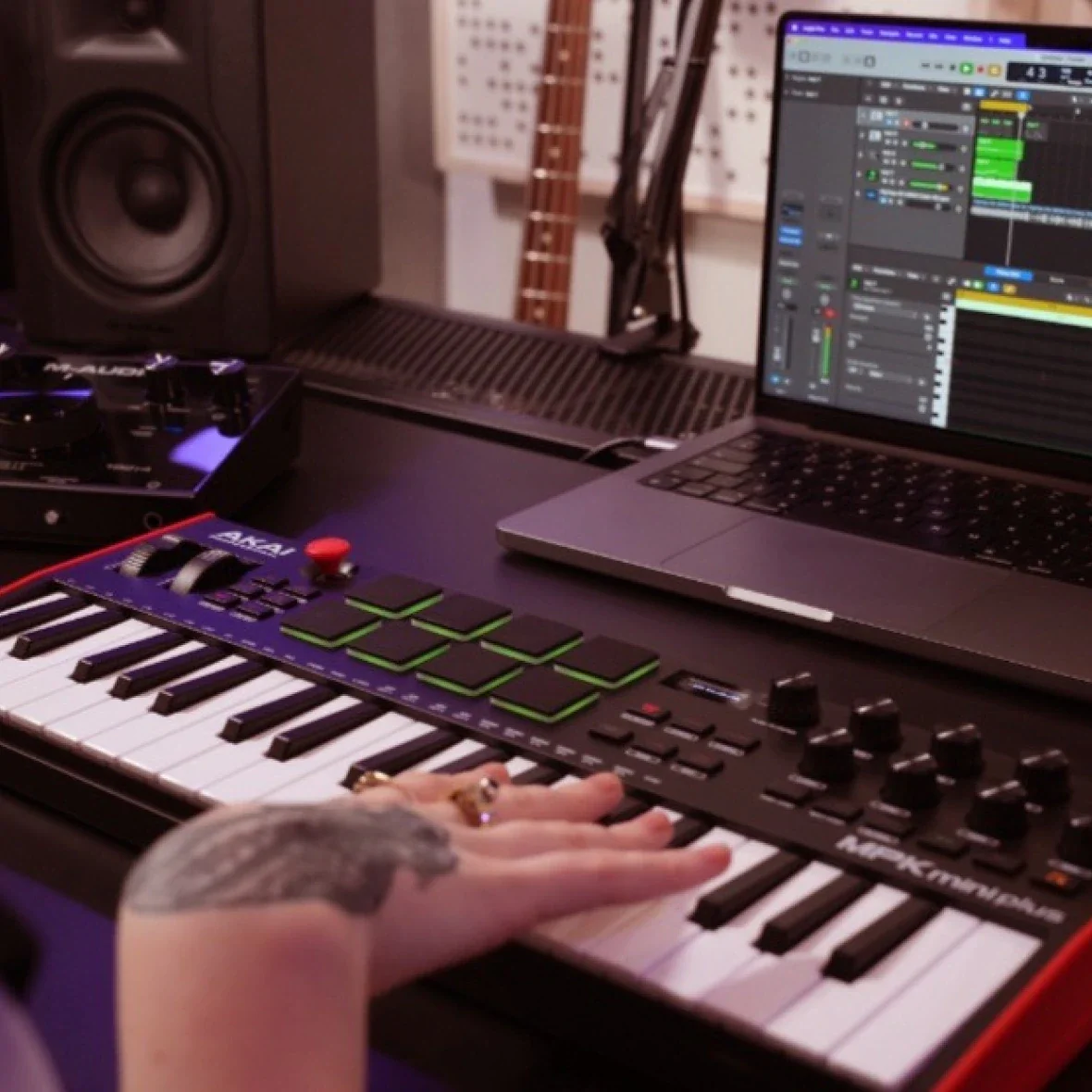 MPK MINI PLUS | Akai Professional