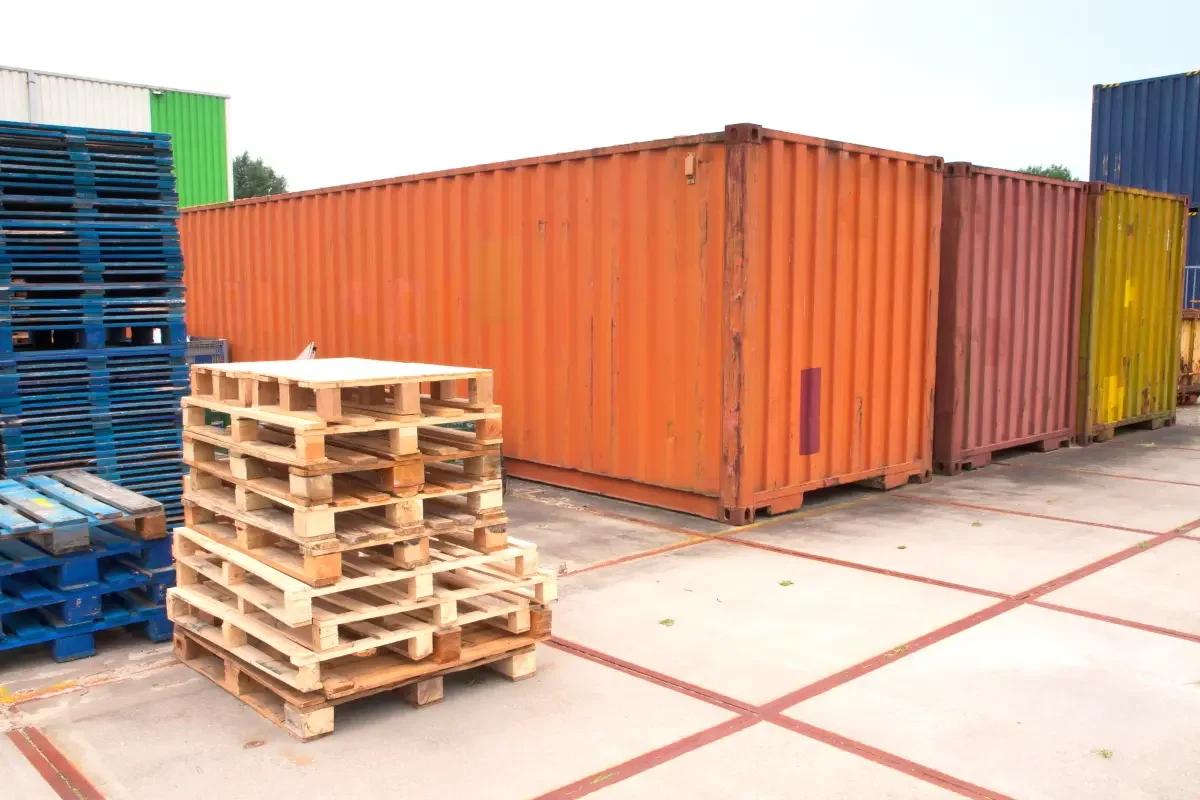 How Many Pallets Fit in 20ft & 40ft Shipping Containers Boxhub