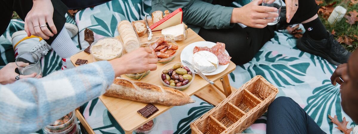 Mystery Picnic Experience | AmazingCo
