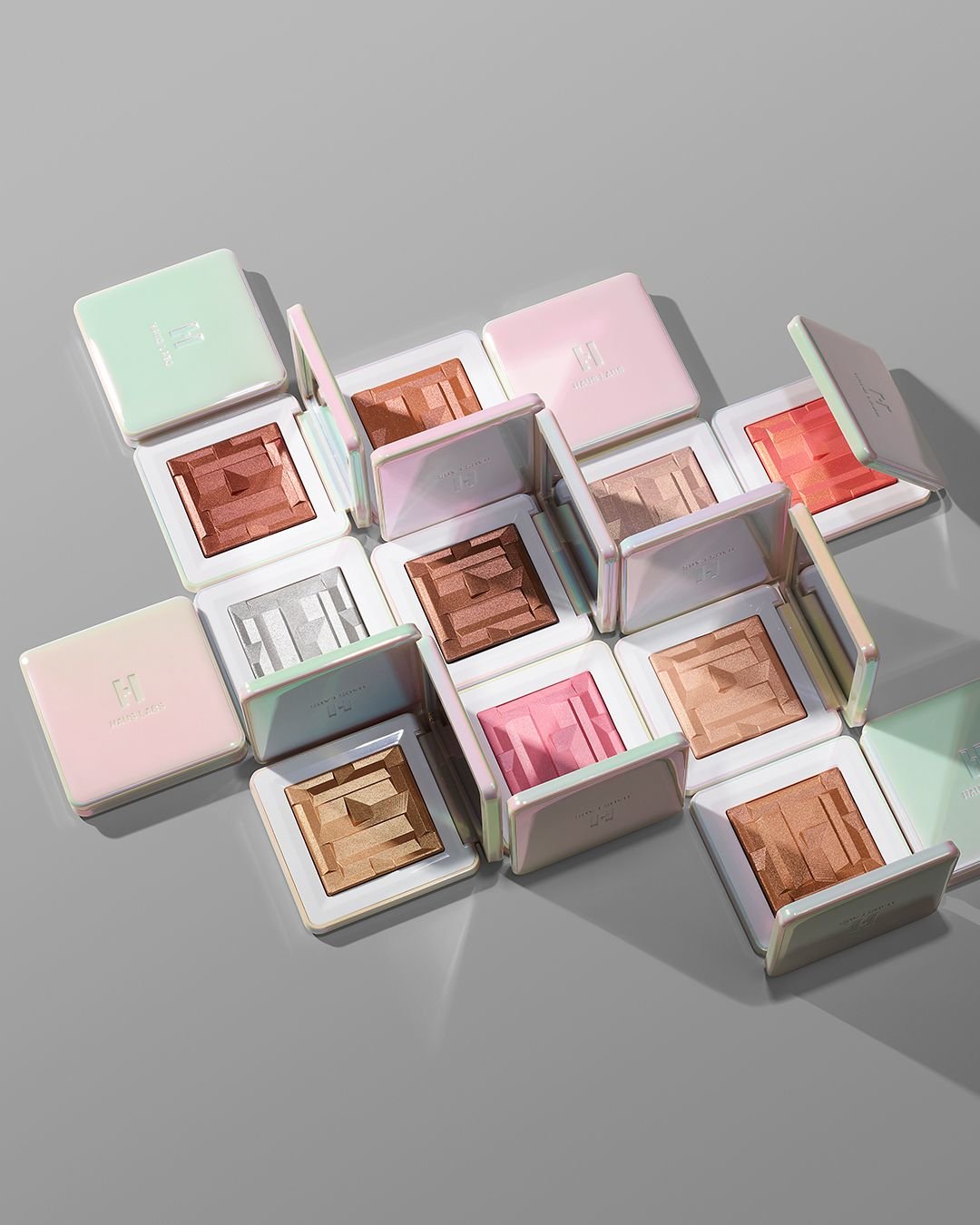 BIORADIANT GELPOWDER HIGHLIGHTER HAUS LABS BY LADY GAGA