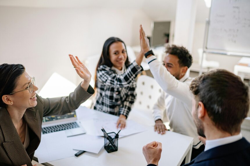 How Incentivizing Performance with Gift Cards Increases Productivity ...