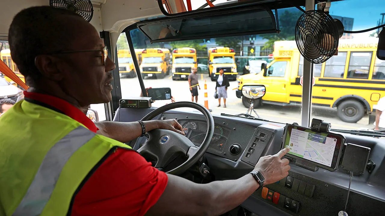 Bus Driver Appreciation Gift Ideas | PerfectGift.com