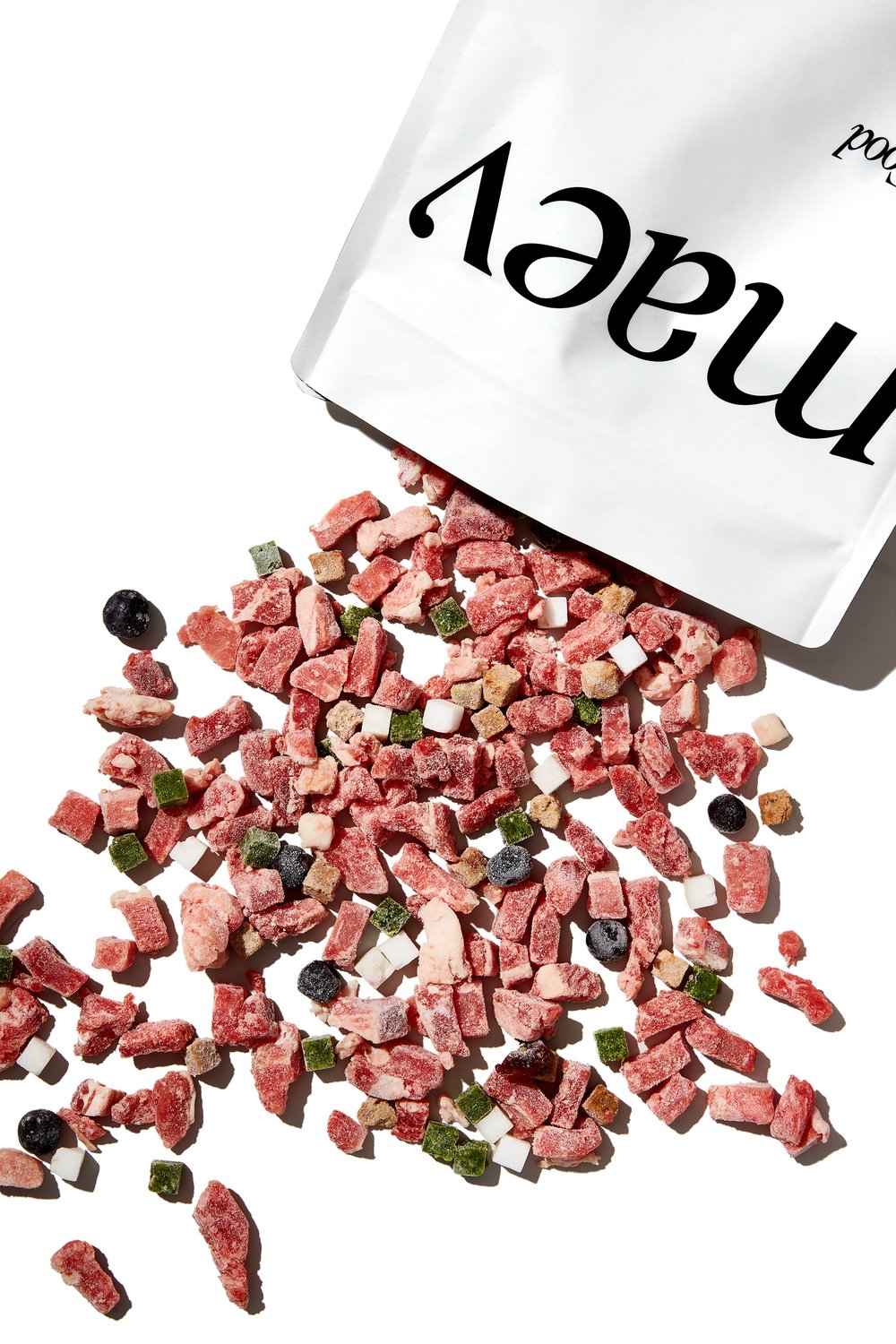 Maev Raw dog food made easy.