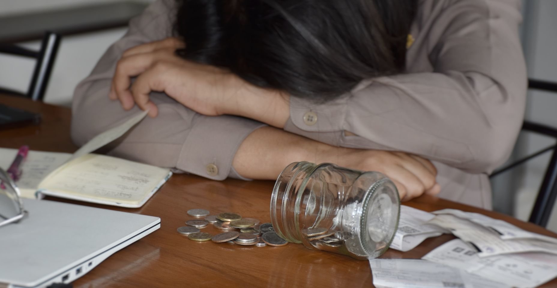 Estou endividado: Como recuperar a saúde financeira | Blog Limpa Nome