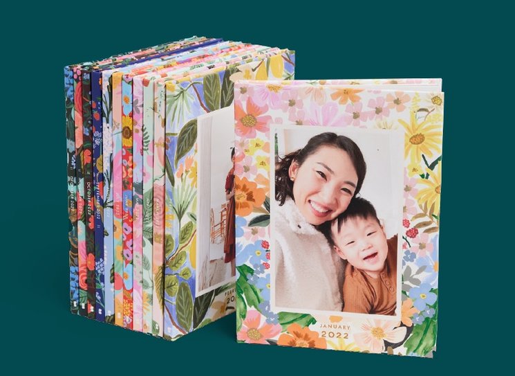 Best monthly photo book app
