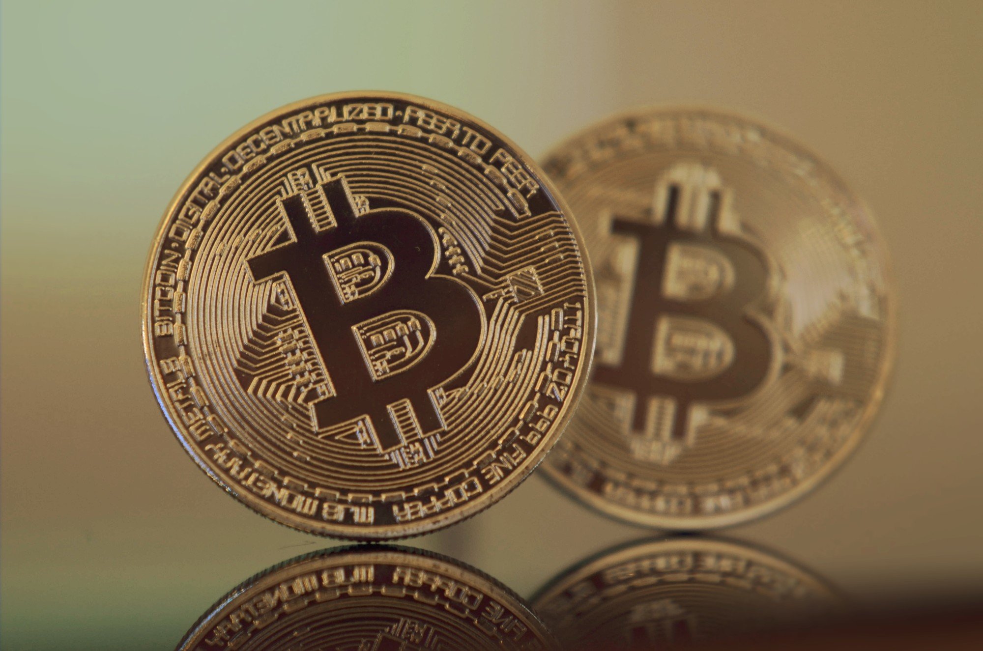 1 bitcoin to aud in 2009