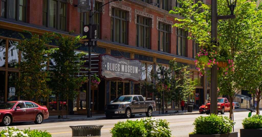 St. Louis Commercial Real Estate Market Report Crexi